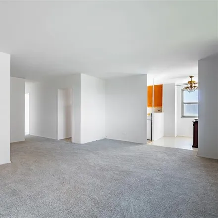 Image 5 - 2512 West 16th Street, New York, NY 11214, USA - Condo for sale