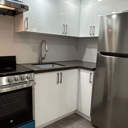 Rent this 1 bed apartment on Gabby's in 556 Sherbourne Street, Old Toronto