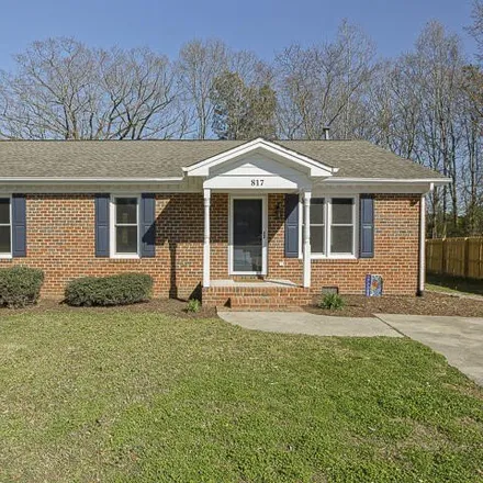 Buy this 3 bed house on 899 Starfield Court in Fuquay-Varina, NC 27526