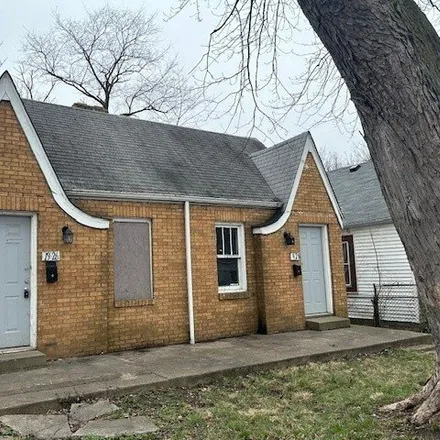 Buy this studio house on 1926 North Oxford Street in Indianapolis, IN 46218