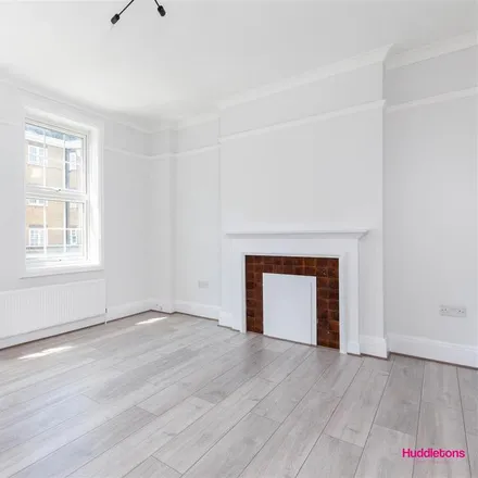 Rent this 3 bed apartment on Somers Town Community Sports Centre in Chalton Street, London