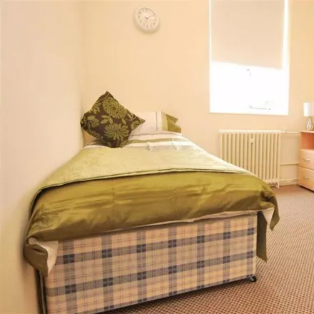 Image 2 - Montgomery House, Demesne Road, Manchester, M16 8PH, United Kingdom - Room for rent