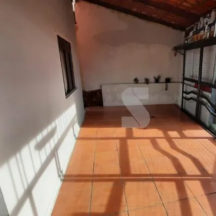 Buy this 8 bed house on Avenida Maria da Glória Rocha in Sede, Contagem - MG