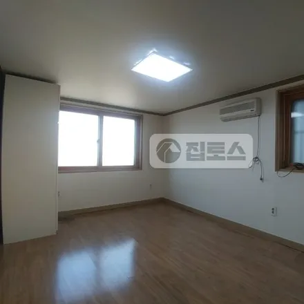 Rent this studio apartment on 서울특별시 광진구 화양동 46-44