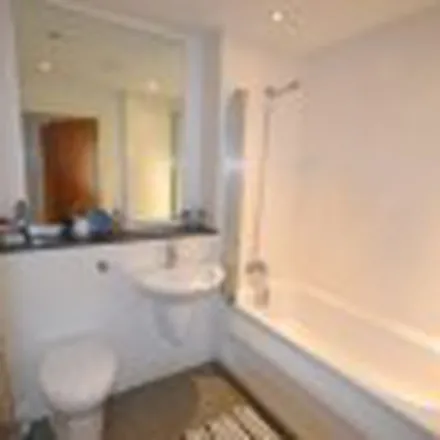 Image 4 - Quantum House, 2 Nell Lane, Manchester, M20 2NE, United Kingdom - Apartment for rent