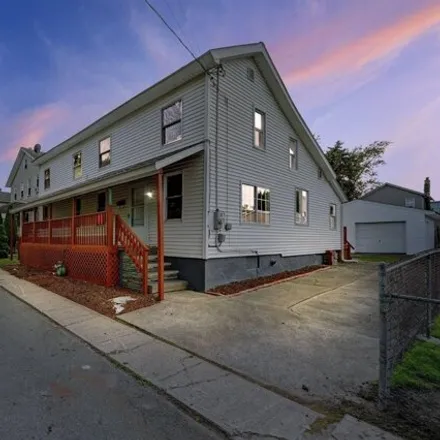 Buy this 5 bed house on 1022 Corbett Avenue in Scranton, PA 18504