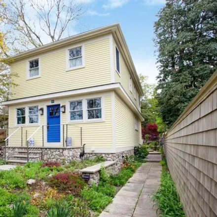 Rent this 2 bed house on 117 Gardiner Road in Woods Hole, Falmouth