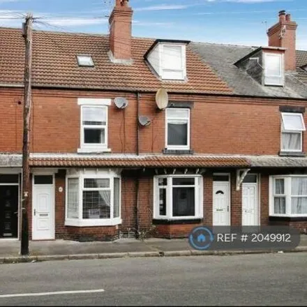 Image 1 - Swan Street, Bentley, DN5 0JE, United Kingdom - Townhouse for rent