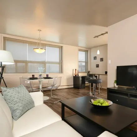 Image 8 - Portage Avenue, Winnipeg, MB R3J 0N9, Canada - Apartment for rent