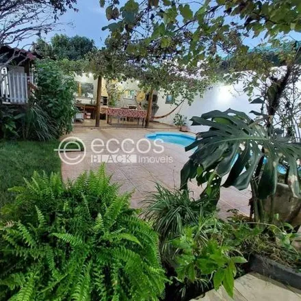 Image 1 - Rua China, Laranjeiras, Uberlândia - MG, 38410, Brazil - House for sale