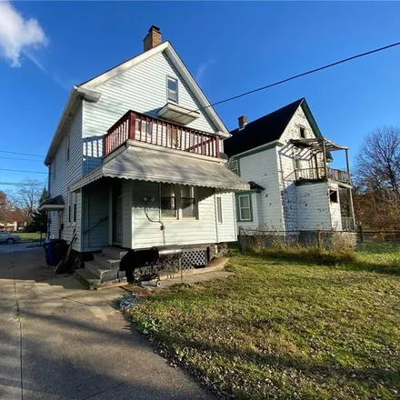 Image 2 - 4304 East 114th Street, Cleveland, OH 44105, USA - House for sale