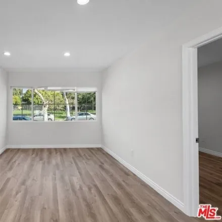 Image 4 - 4195 Moore Street, Los Angeles, CA 90066, USA - House for rent
