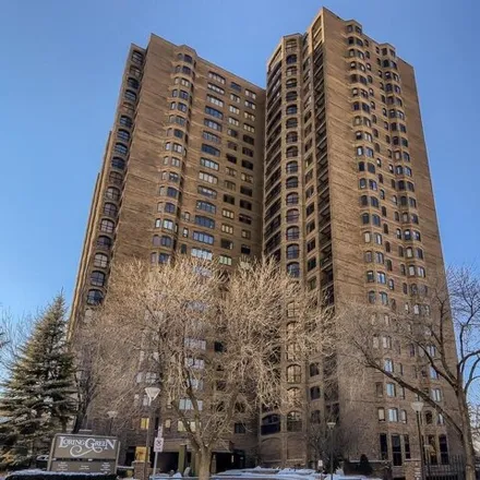 Buy this 1 bed condo on Loring Green East in Yale Place, Minneapolis