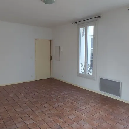 Rent this 4 bed apartment on 37 Boulevard Georges Clemenceau in 66000 Perpignan, France