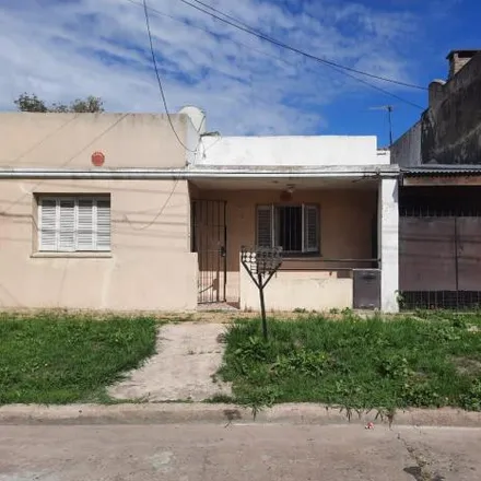 Buy this 2 bed house on Juan O'Farrel 2843 in Partido de Morón, El Palomar
