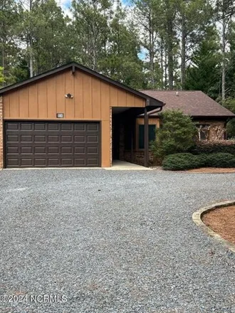 Image 2 - 999 Willowood Court, Southern Pines, NC 28387, USA - House for sale