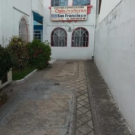 Buy this studio house on Calle Segundo Retorno 48 Oriente in Centro Histórico de Puebla, 72280 Puebla