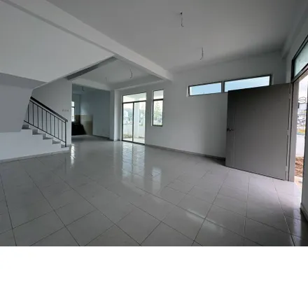 Rent this 4 bed apartment on unnamed road in Kundang, 48050 Selayang Municipal Council