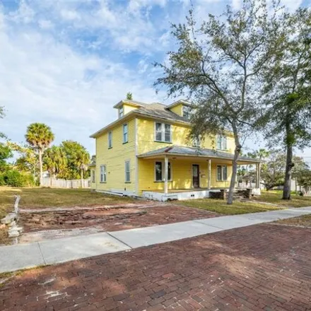 Image 5 - 579 Division Street, Tarpon Springs, FL 34689, USA - House for sale