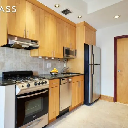 Image 3 - 161 West 76th Street, New York, NY 10024, USA - Apartment for sale
