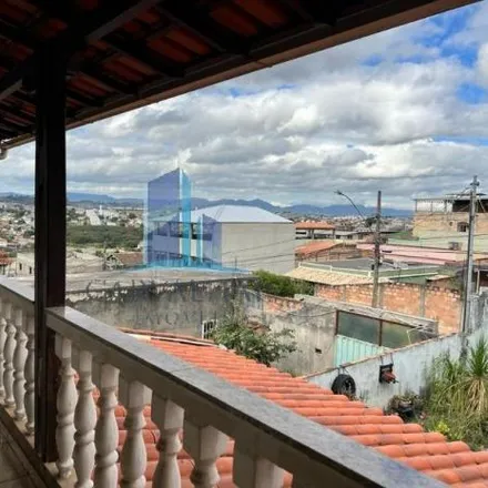 Buy this 3 bed house on Rua Paraisópolis in Imbiruçu, Betim - MG