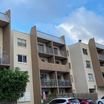 Rent this 1 bed apartment on Southwest 104th Street & Southwest 109th Court in Southwest 104th Street, Kendall