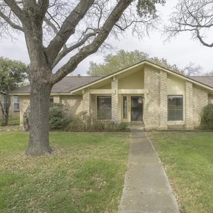 Rent this 4 bed house on 13768 Pebble Point in San Antonio, TX 78231