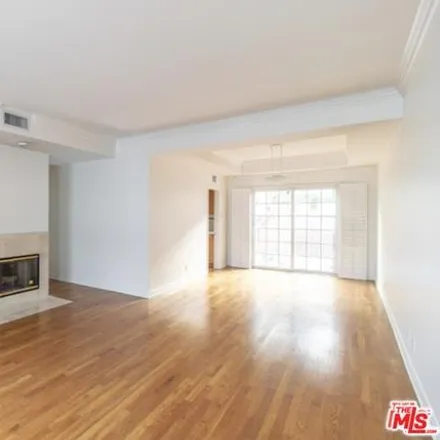 Image 4 - 1144 Yale Street - Townhouse for rent