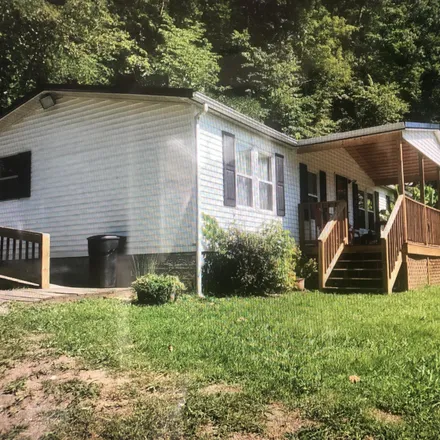 Buy this 3 bed house on 800 Tyner Road in Manchester, KY 40962