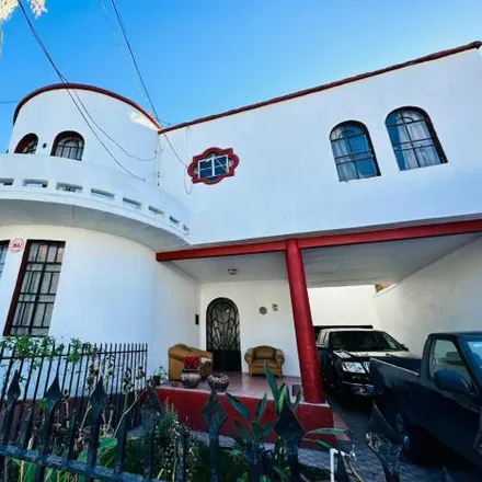 Buy this 5 bed house on Avenida Francia 1462 in Moderna, 44160 Guadalajara