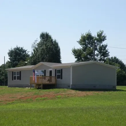 Buy this 3 bed house on 547 Lawless Ln in Jamestown, Kentucky