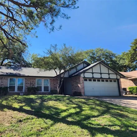Rent this 3 bed house on 5612 Shady Hill Lane in Arlington, TX 76016