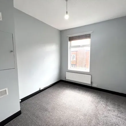 Rent this 3 bed apartment on Duffield Road in Pendlebury, M6 7RB
