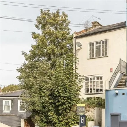 Image 5 - Willenhall Road, London, SE18 6TY, United Kingdom - House for sale