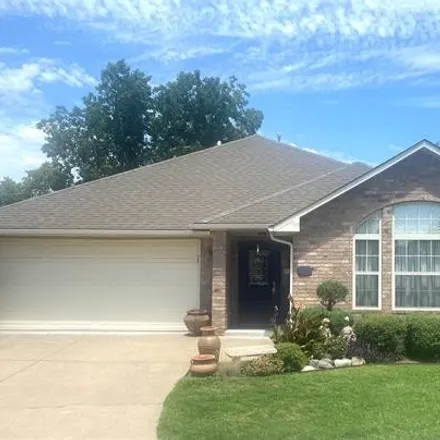 Buy this 2 bed house on 301 Savannah Park in Pryor Creek, OK 74361