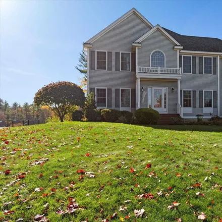 Buy this 4 bed house on 10 Seavey Pasture Road in Stratham, Rockingham County