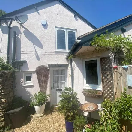Buy this 2 bed house on Cross Street in Daventry, NN11 9ES
