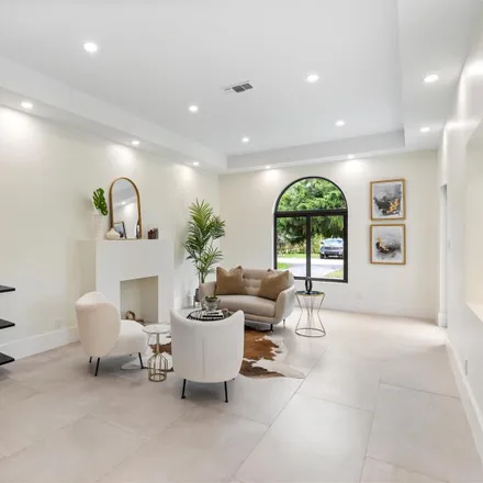 Image 3 - 1310 Marseille Drive, Isle of Normandy, Miami Beach, FL 33141, USA - House for sale