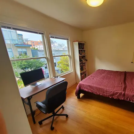 Rent this 1 bed room on 926 Fillmore Street in San Francisco, CA 95115