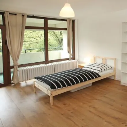 Rent this 3 bed room on Otto-Suhr-Allee 92 in 10585 Berlin, Germany