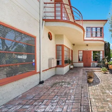 Buy this 7 bed townhouse on 6120 Packard Street in Los Angeles, CA 90035