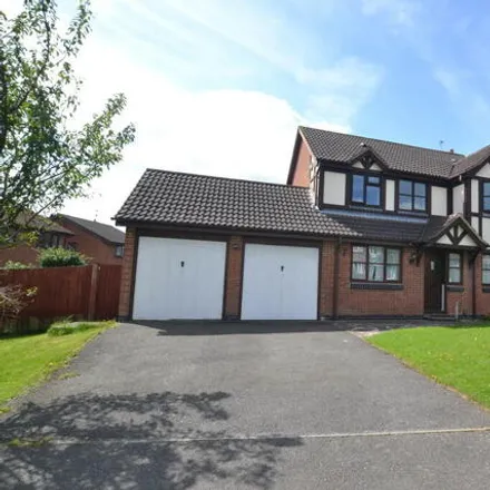 Buy this 4 bed house on Orangewood Close in Grantham, NG31 8QW