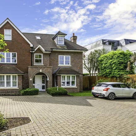 Rent this 2 bed apartment on 6-10 Little Orchard Place in Esher, KT10 9PP