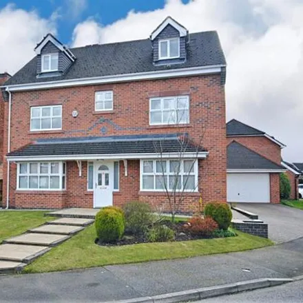 Buy this 5 bed house on Redshank Drive in Macclesfield, SK10 2SN