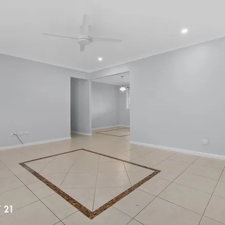 Image 3 - Jacquinot Place, Glenfield NSW 2167, Australia - Apartment for rent