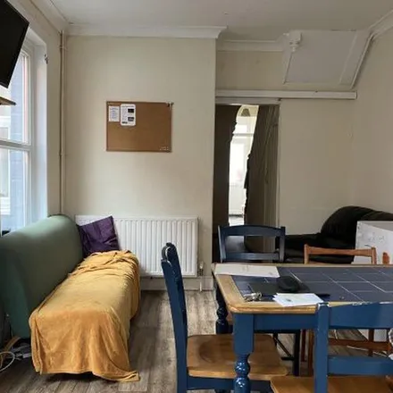 Image 7 - 117 Monks Road, Exeter, EX4 7BQ, United Kingdom - Apartment for rent