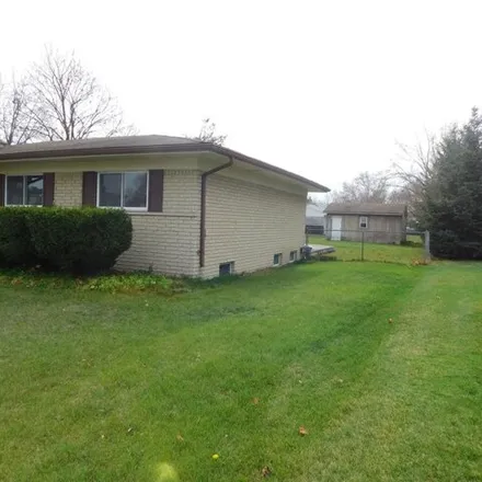 Image 3 - 5282 Kemo Drive, Shelby Charter Township, MI 48317, USA - House for rent