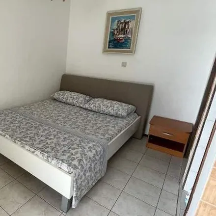 Image 4 - Grad Novalja, Lika-Senj County, Croatia - Apartment for rent