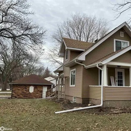 Buy this 2 bed house on 719 5th Avenue South in Humboldt, IA 50548