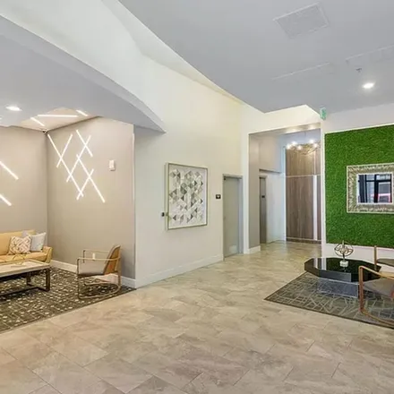 Image 7 - Diamond Terrace, J Street, San Diego, CA 92180, USA - Apartment for rent